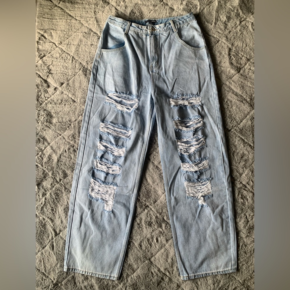 Fashion Nova 90’s Style Boyfriend Jeans